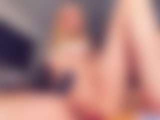Live cam show with Vero Smokes - Gape on Camsoda