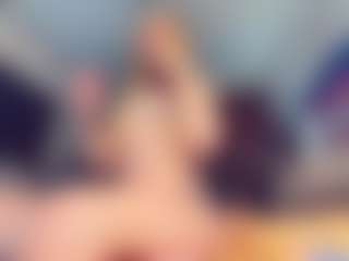 Live cam show with Vero Smokes - Brown Hair on Soda Cam
