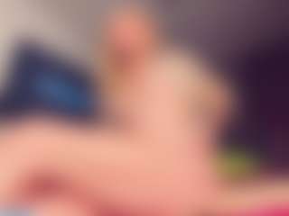 Live cam show with Vero Smokes - Hazel Eyes on Uber Horny