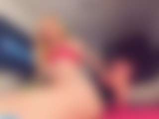Live cam show with Vero Smokes - HD on Camsoda