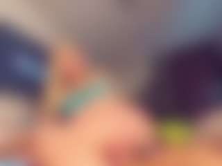 Live cam show with Vero Smokes - Brown Hair on Strip Flash - Live Sex Shows