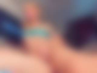 Live cam show with Vero Smokes - Mature on Camiplay Live
