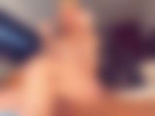 Live cam show with Vero Smokes - Smoking on madthumbs