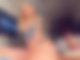 Live cam show with Vero Smokes - No Drinking on Camsoda