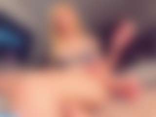 Live cam show with Vero Smokes - Muscular on madthumbs