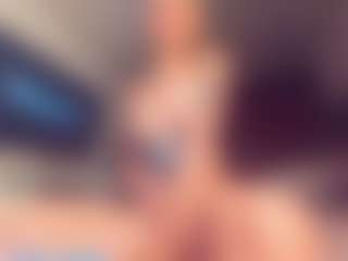 Live cam show with Vero Smokes - Lean on Fling VIP Chat