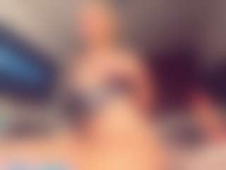 Live cam show with Vero Smokes - Cumshot on Camsoda