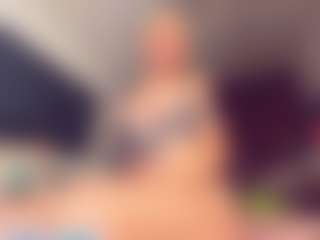 Vero Smokes's Live Sex Cam Show