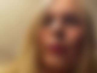 Live cam show with Vero Smokes - Anal Toys on Soda Cam