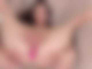 Monifox MILF webcam performer live streaming