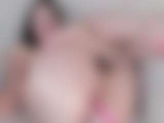 Live cam show with Monifox - Petite MILF on Camsoda