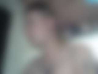 Live cam show with vampireathome - Bedroom on Milf Play