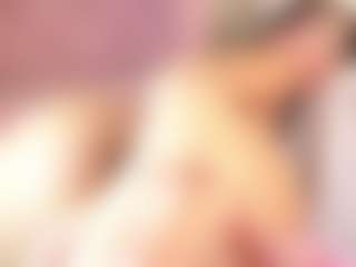 Live cam show with cameronn69 - Solo on friskycurves.com