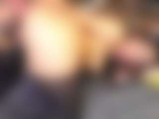 cameronn69's Live Sex Cam Show