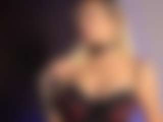 Live cam show with Eva-Jagger - Blonde Hair on crypto-cams