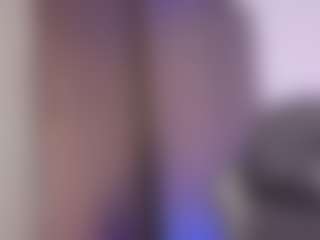 Live cam show with Eva-Jagger - Athletic Bedroom on Uber Horny