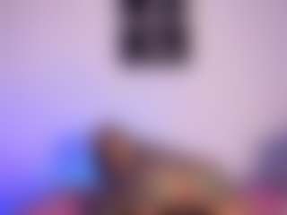 Live cam show with Eva-Jagger - Strip Blonde Hair on Gym Cam Girls