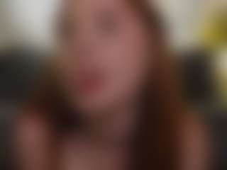 Live cam show with frecklediyana - Moaning on Camsoda