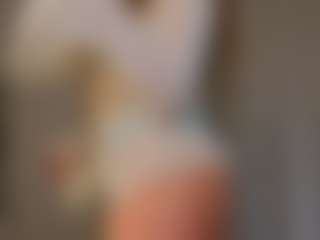 Live cam show with frecklediyana - Stockings on alttransgirls