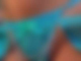 Live cam show with frecklediyana - Moan on StripNow
