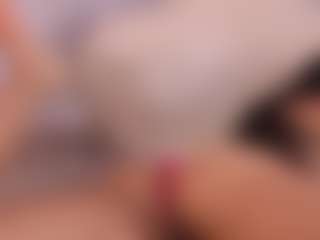 Live cam show with sofyqueen - Living Room on Mixed Magazine Live