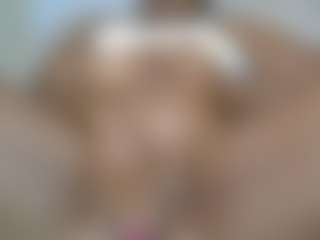 Zuri's Live Sex Cam Show