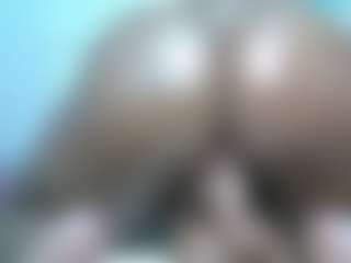 Zuri's Live Sex Cam Show