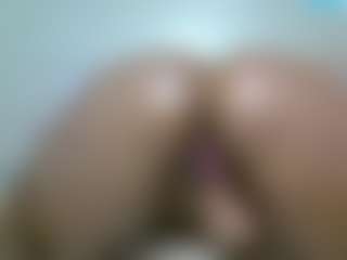 Live cam show with Zuri - Squirt Toys on sexylivex.com
