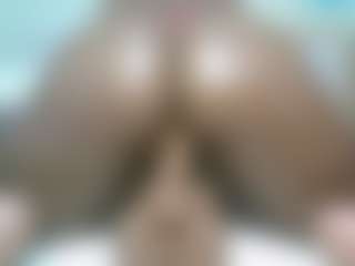 Zuri's Live Sex Cam Show