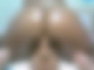 Zuri's Live Sex Cam Show