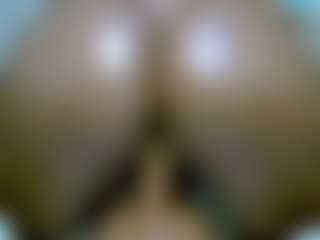 Zuri's Live Sex Cam Show