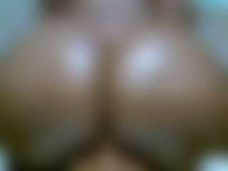 Zuri's Live Sex Cam Show