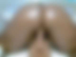 Zuri's Live Sex Cam Show