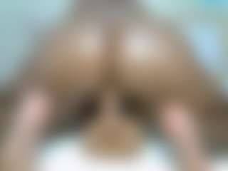 Zuri's Live Sex Cam Show