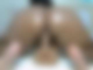 Zuri's Live Sex Cam Show