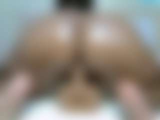Zuri's Live Sex Cam Show