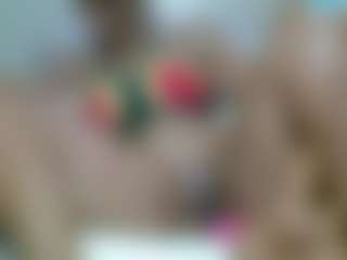 Live cam show with Zuri - Black Dildo on Camsoda