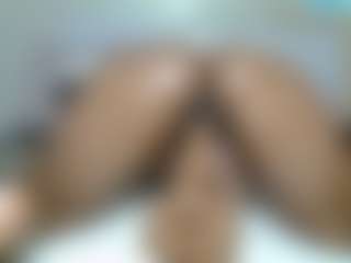 Zuri's Live Sex Cam Show