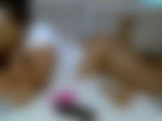 Zuri's Live Sex Cam Show