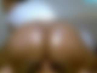 Zuri's Live Sex Cam Show
