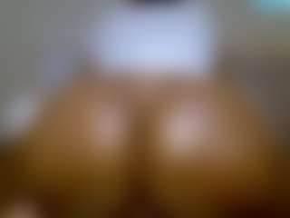Zuri's Live Sex Cam Show