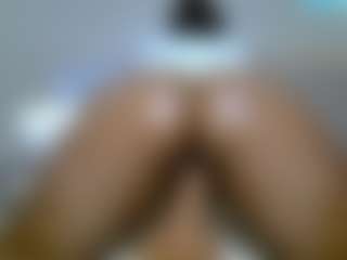 Zuri's Live Sex Cam Show