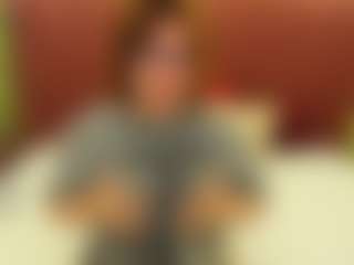 Live cam show with EmilyAmorre - Hairy Pussy on StripNow