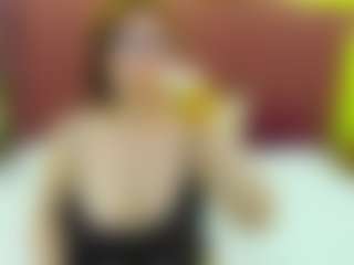 Live cam show with EmilyAmorre - Bedroom Red Hair on anonymated.com