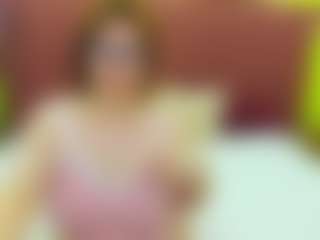 Live cam show with EmilyAmorre - Average on Camsoda