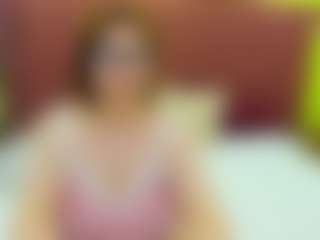 Live cam show with EmilyAmorre - Glasses on Camsoda