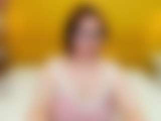 Live cam show with EmilyAmorre - Glasses on Camsoda