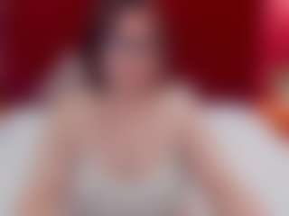 EmilyAmorre's Live Sex Cam Show