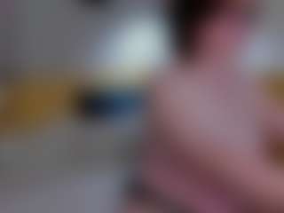 Live cam show with EmilyAmorre - Ass Bouncing on slutload