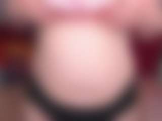 EmilyAmorre's Live Sex Cam Show